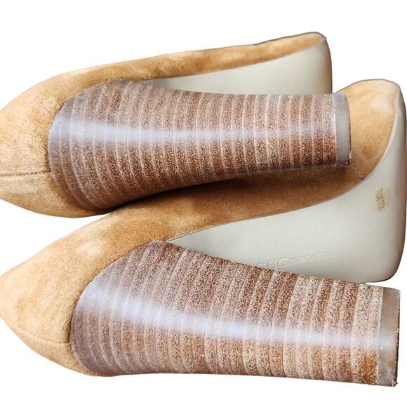 Elegant Tan Suede Pumps - Picture 9 of 11
